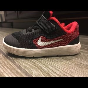 SOLD Nike toddler size 6